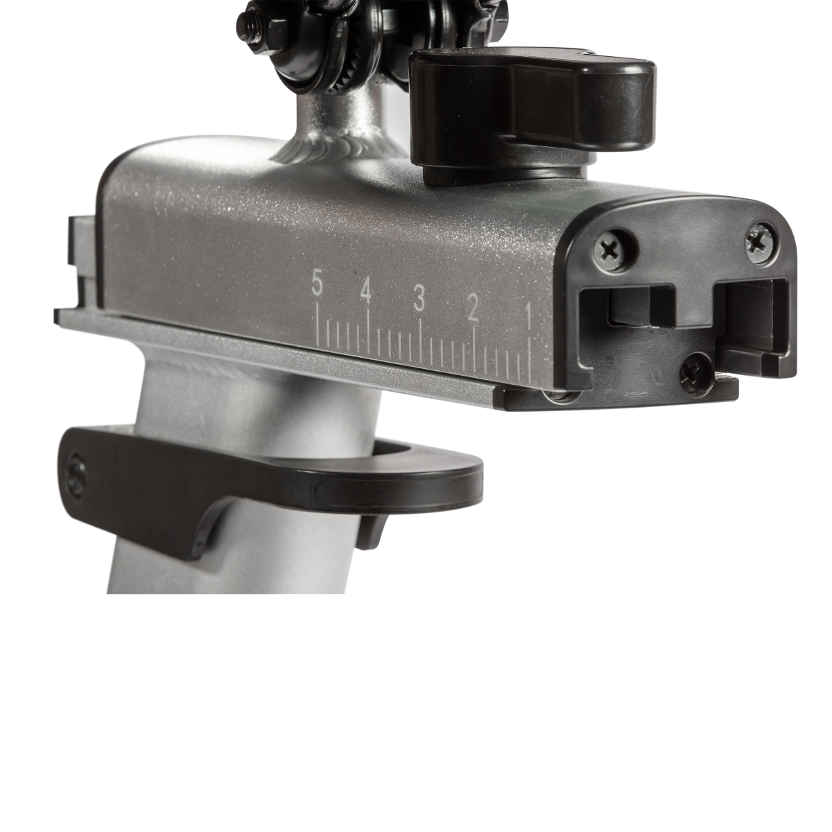 Close of the Flow Fitness B5s adjustable saddle mechanism, showing the accurate measurement markers so that users can quickly adjust to their preferred cycling position. 